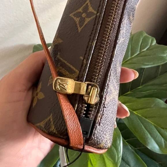 Authentic LOUIS VUITTON Monogram Mini Papillon Pouch Bag - Picture 3 of 8